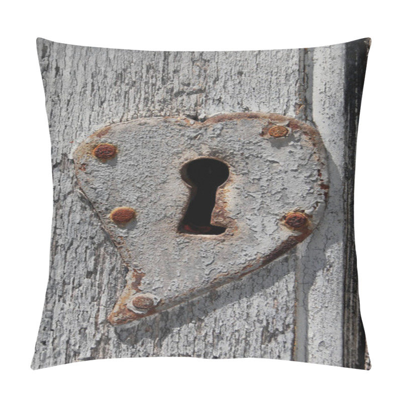 Personality  Old Metal Keyhole With Heart Shaped Patch Pillow Covers