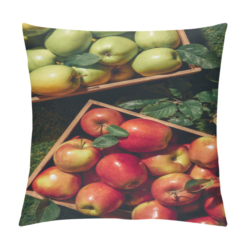 Personality  Green And Red Apples In Wooden Boxes With Apple Tree Leaves Pillow Covers