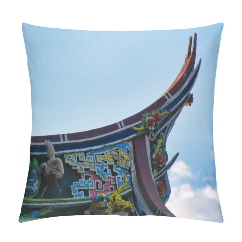 Personality  A Decorative Traditional Rooftop With Intricate Mosaic Tiles, Featuring Birds, Flowers, And Vibrant Patterns. Pillow Covers