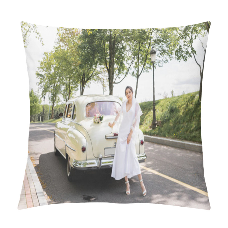 Personality  Smiling Bride In Dress And Veil Standing Near Retro Car  Pillow Covers