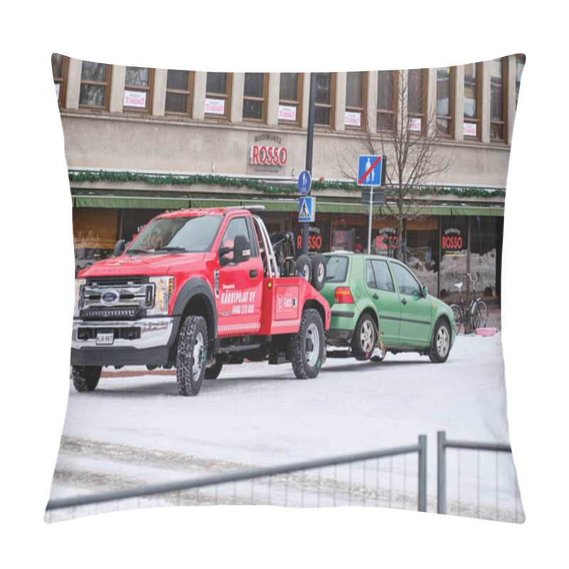 Personality  Tow Truck Ford F-450 In The City Street Pillow Covers