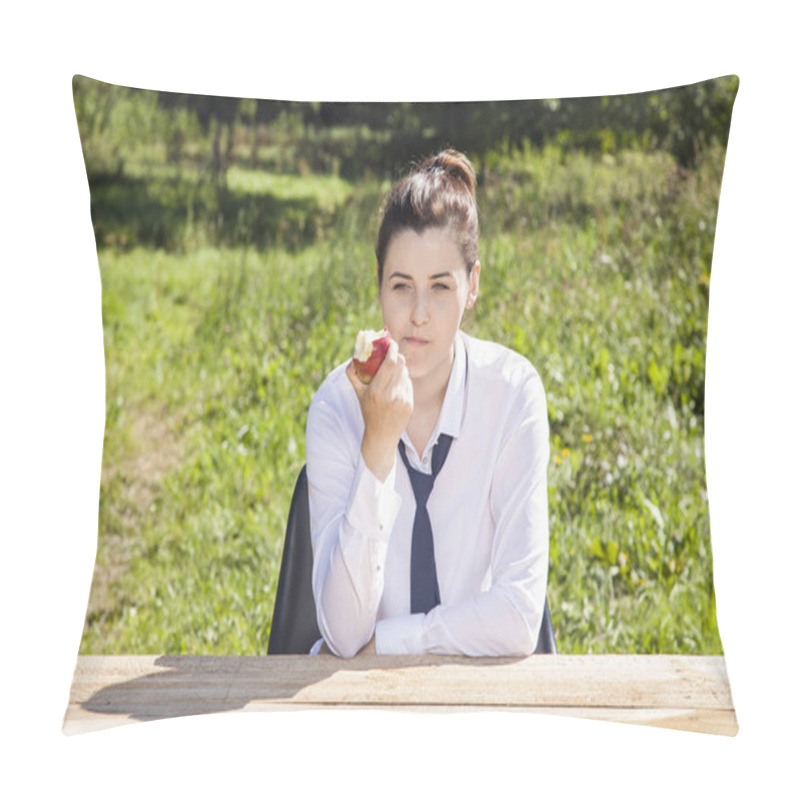 Personality  Businesswoman Taking A Lunch Break In The Fresh Air Pillow Covers