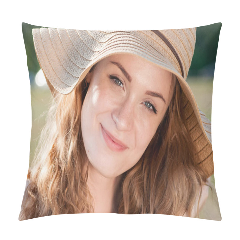 Personality  Summer Sunny Lifestyle Fashion Portrait Of Young Stylish Hipster Woman Walking On Park Outdoors,wearing Cute Trendy Outfit, Smiling Enjoy Weekends, Rest, Lounge Pillow Covers