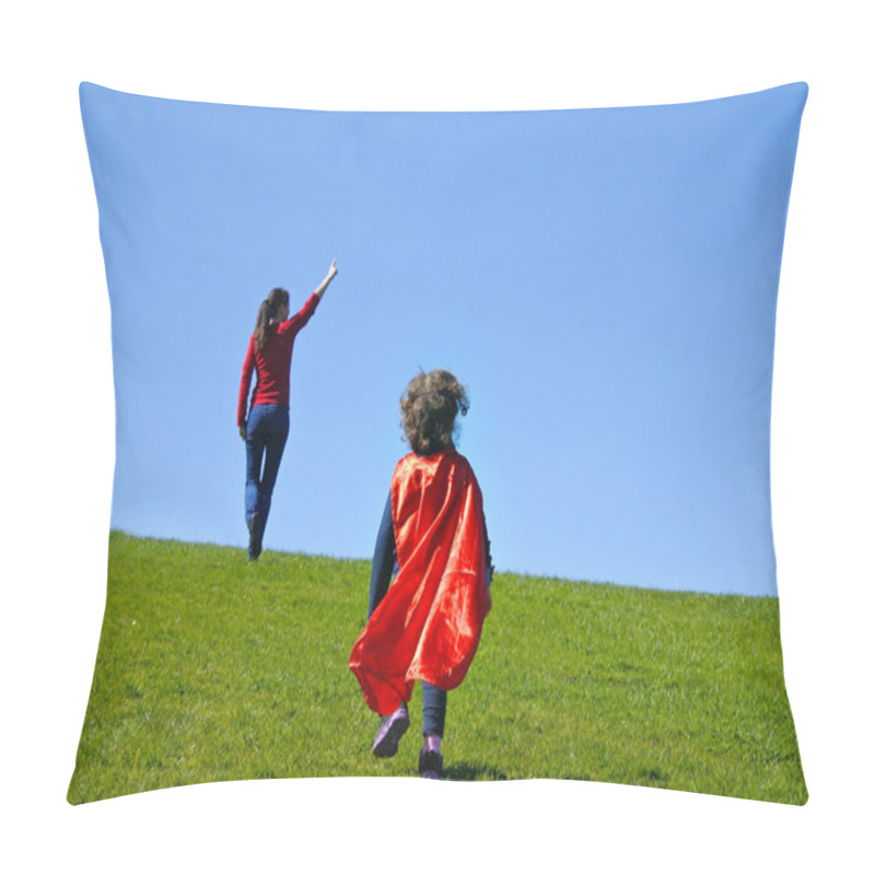 Personality  Superhero Mother Show Her Daughter How To Be  A Superhero Pillow Covers