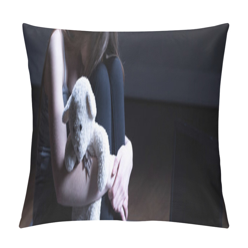 Personality  Maltreatment Is A Serious Problem Pillow Covers