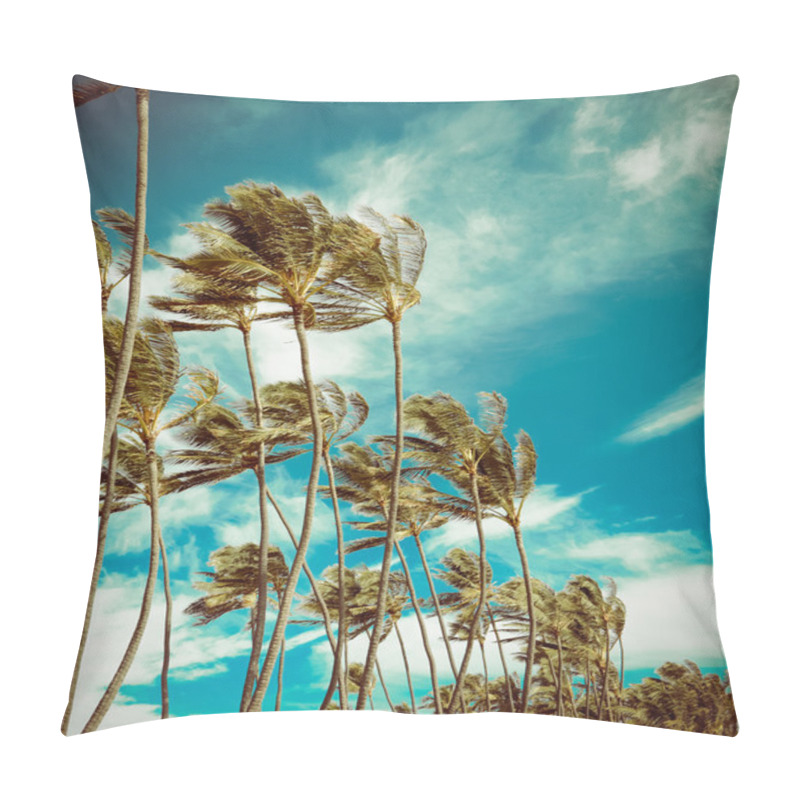 Personality  Retro Palm Trees In The Wind Pillow Covers