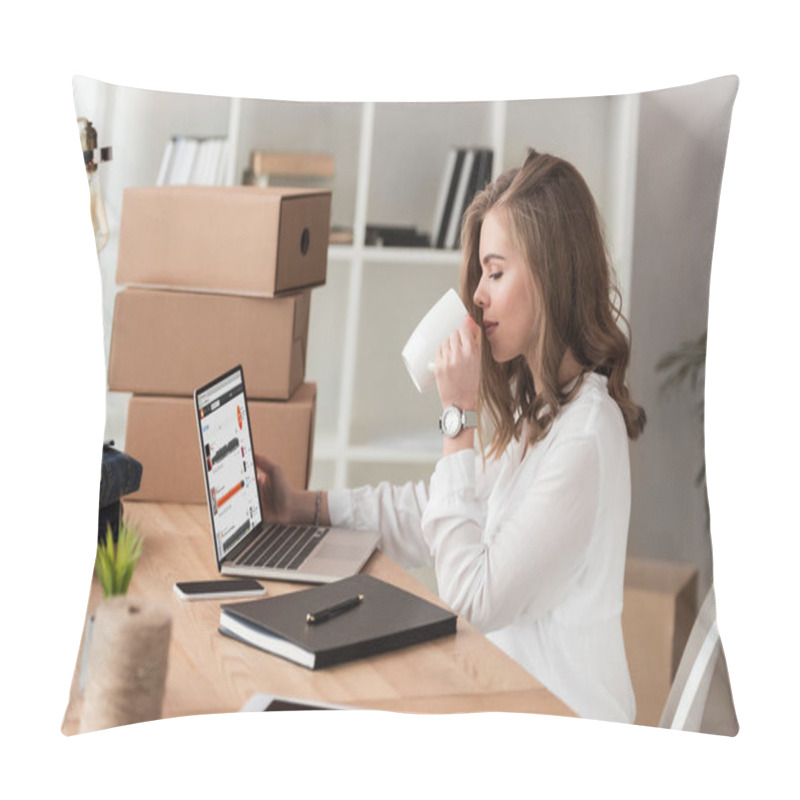 Personality  Side View Of Businesswoman Drinking Coffee While Working On Laptop At Table Pillow Covers