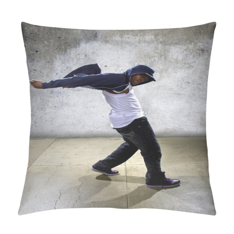 Personality  Black Male Dancing Hip Hop Pillow Covers