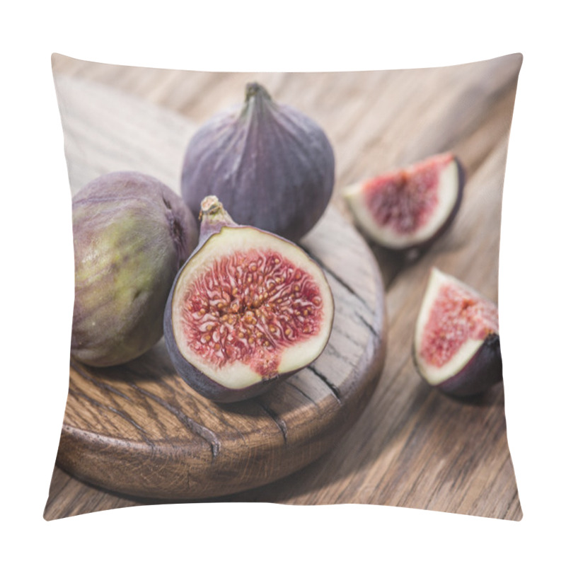 Personality  Ripe Fig Fruits On The Wooden Table. Pillow Covers