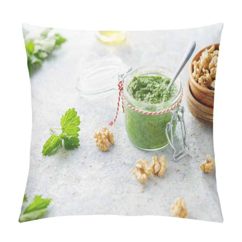 Personality  Vegetarian Nettle, Garlic And Walnut Pesto Pillow Covers