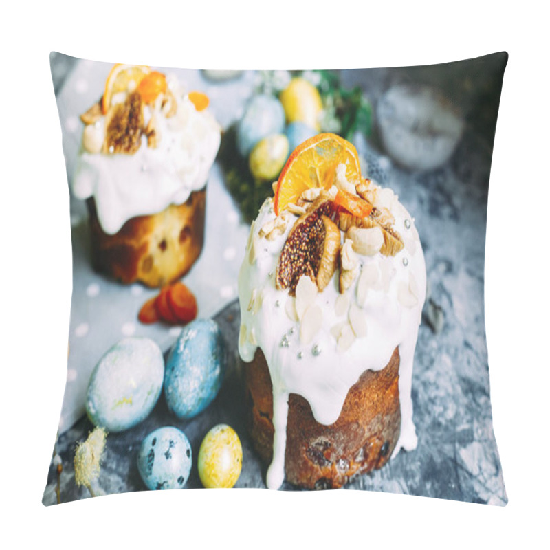 Personality  Easter Cupcake With Candied Fruit, Panetone Pillow Covers