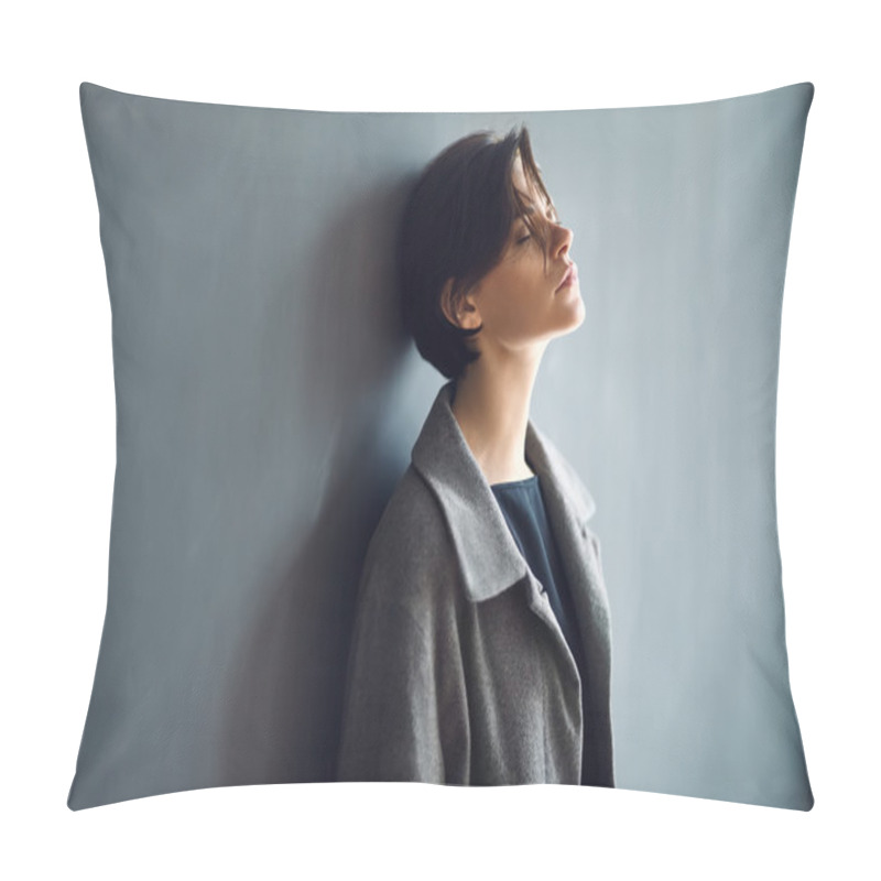 Personality  Portrait Of Young Confused Woman Pillow Covers