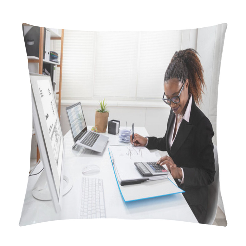 Personality  Happy Young Businesswoman Calculating Invoice On Computer Screen Near Laptop Pillow Covers