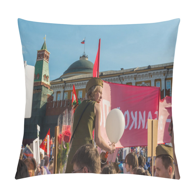 Personality  Immortal Regiment In Moscow Pillow Covers