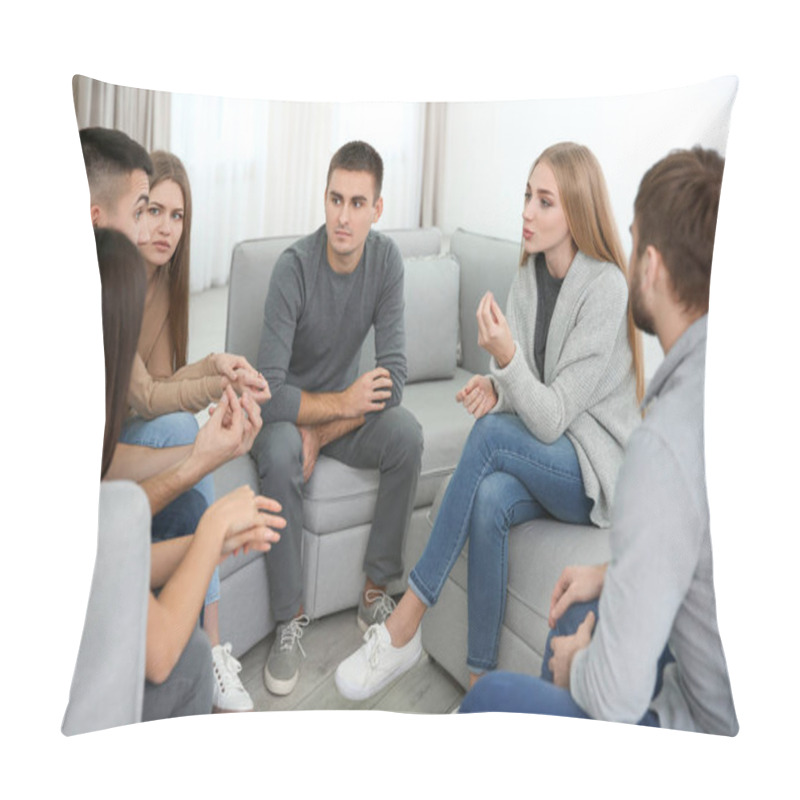 Personality  Therapist Working With Her Group During Session Pillow Covers