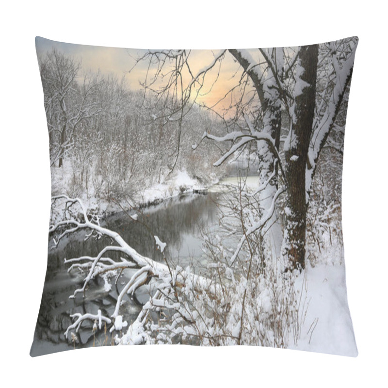 Personality  Nice Evening Winter Landscape On River Pillow Covers