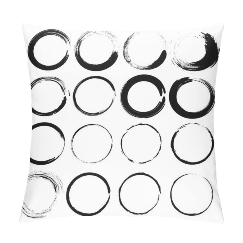 Personality  Grunge Circles Vector. Pillow Covers