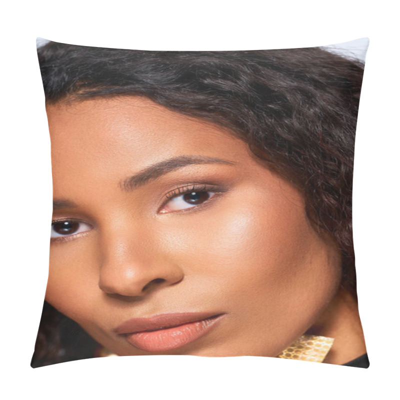 Personality  Close Up Of A Stunning Woman Radiating Confidence And Grace In A Softly Lit Atmosphere. Pillow Covers