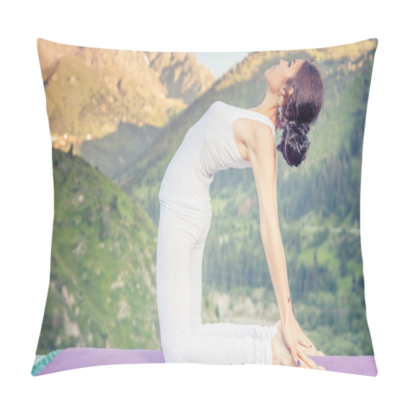 Personality  Inspired Asian Woman Doing Exercise Of Yoga At Mountain Range Pillow Covers