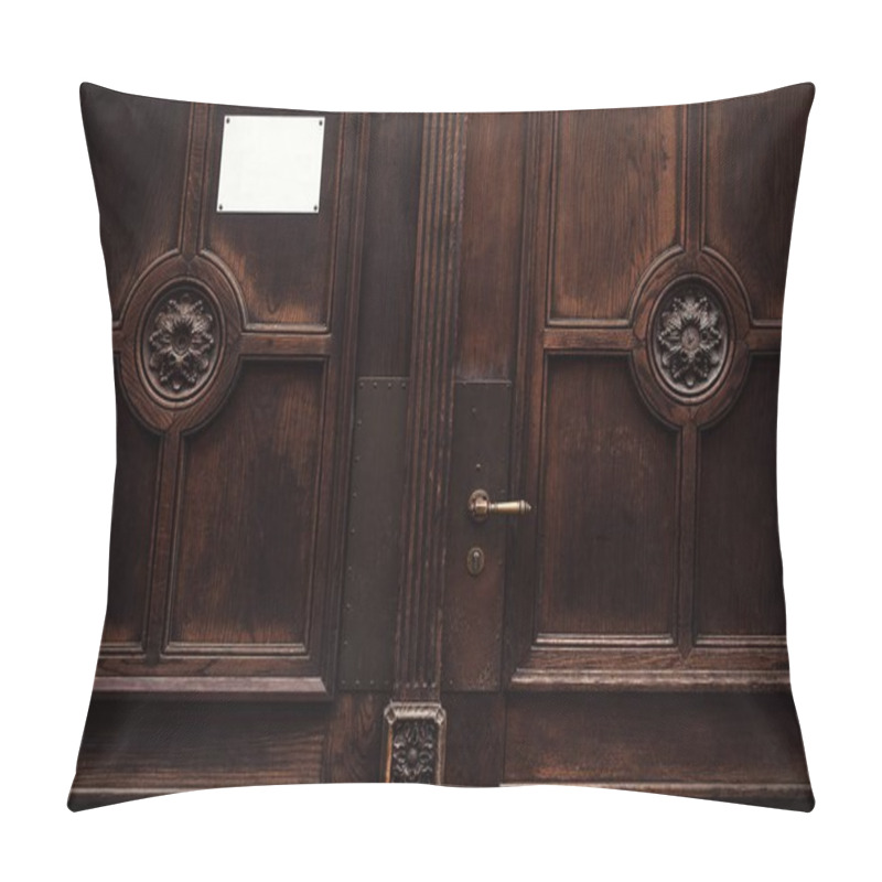 Personality  Old Wooden Doors Pillow Covers