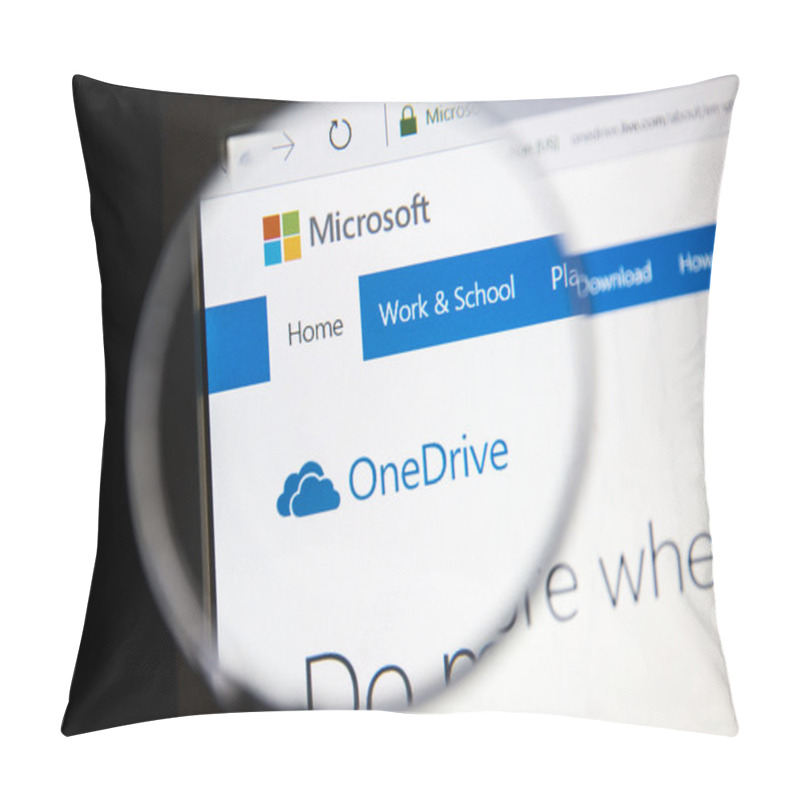 Personality  Microsoft OneDrive Website Under A Magnifying Glass Pillow Covers