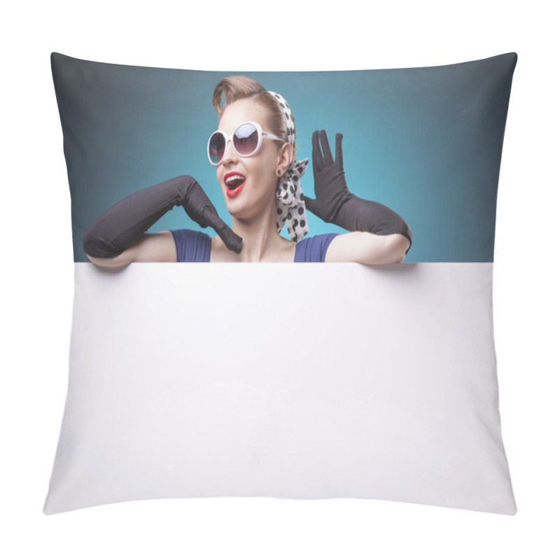 Personality  Happy Pin Up Girl Pillow Covers