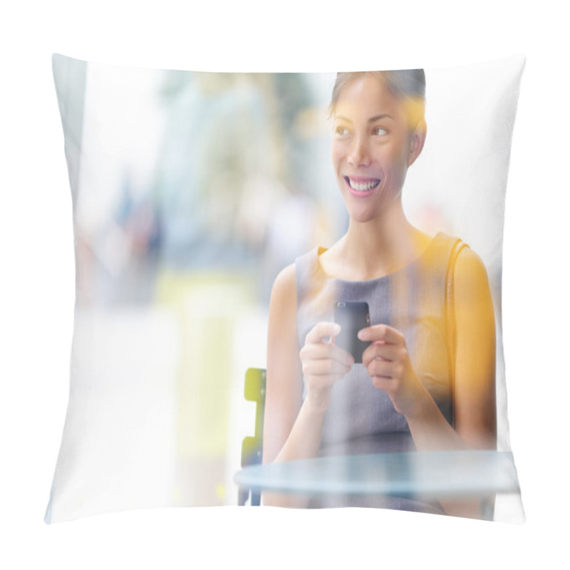 Personality  City Cafe Lifestyle Business Woman On Smartphone Pillow Covers