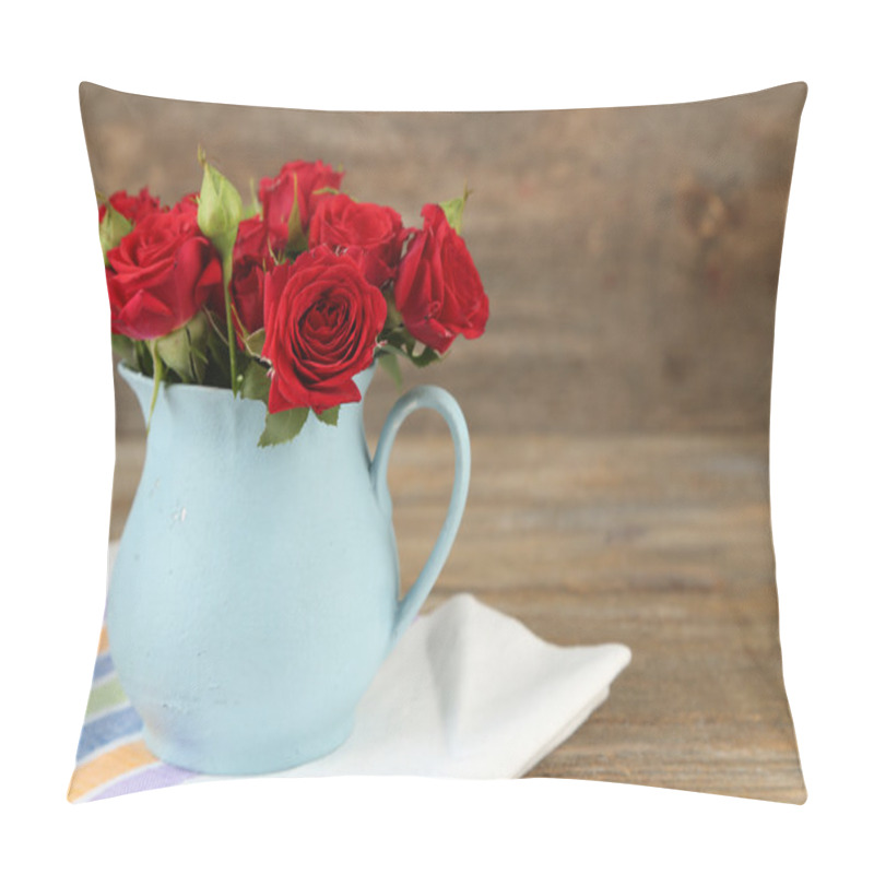 Personality  Bouquet Of Red Roses In Vase On Wooden Background Pillow Covers