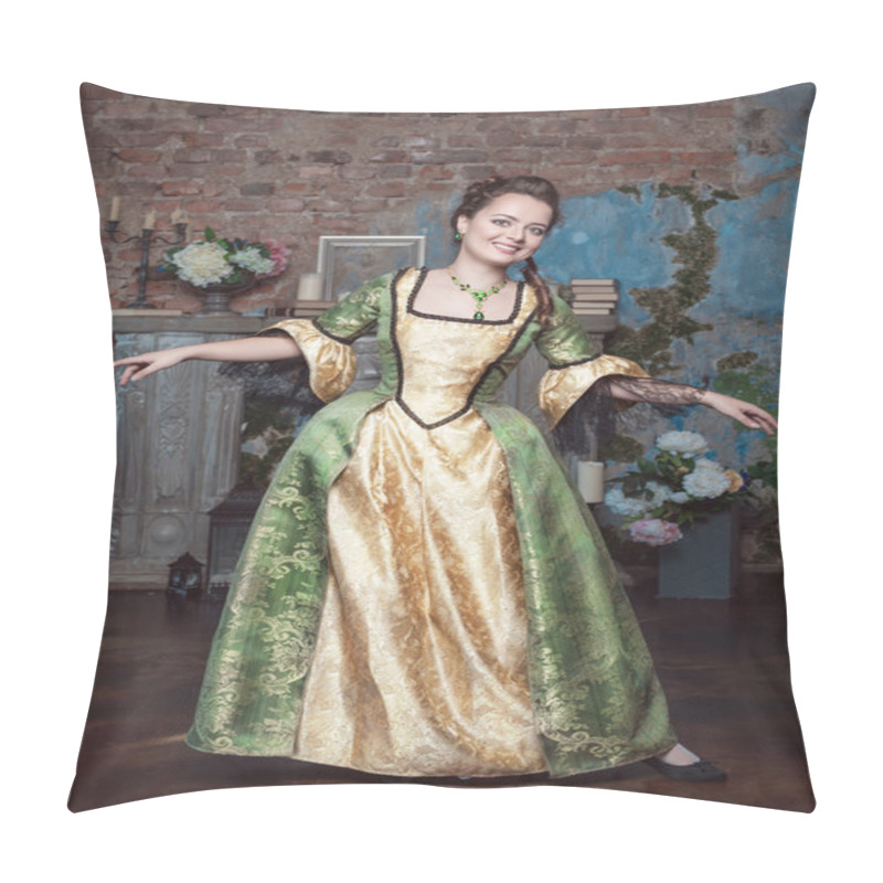 Personality  Smiling Beautiful Woman In Medieval Dress Dance Pillow Covers