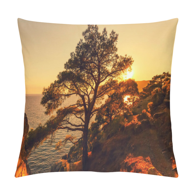 Personality  Single Pine Tree On Sky And Sea Pillow Covers