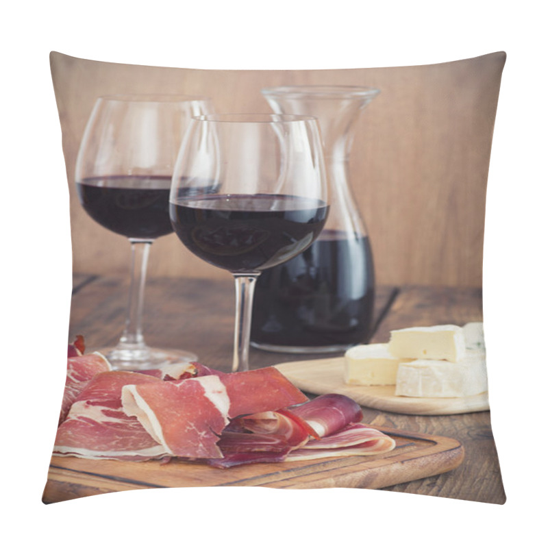 Personality  Sliced Prosciutto With Red Wine And Olives Pillow Covers