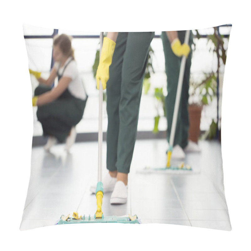 Personality  Person Cleaning The Floor Pillow Covers