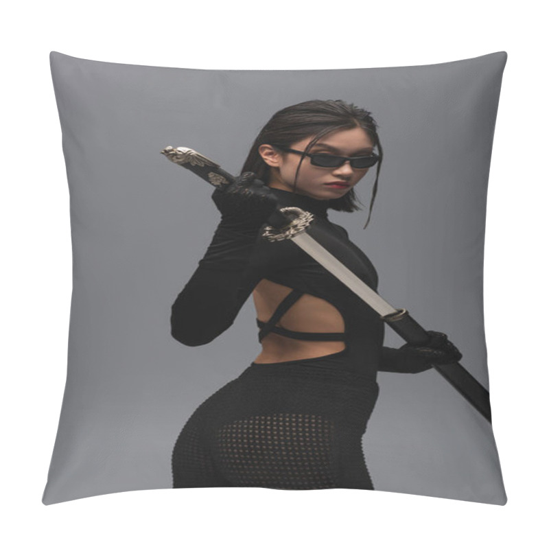 Personality  Dangerous Asian Woman In Black Outfit And Stylish Sunglasses Pulling Out Katana From Scabbard Isolated On Grey Pillow Covers