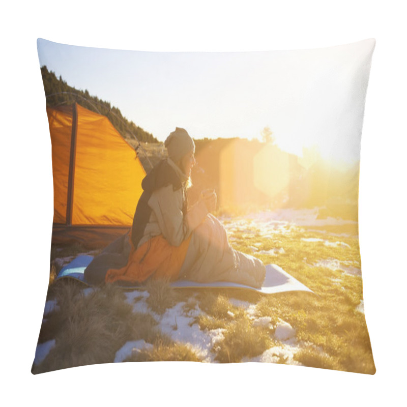 Personality  Girl Sitting In A Sleeping Bag. Pillow Covers