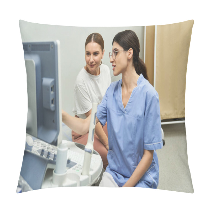 Personality  A Gynecologist In A Lab Coat Works At A Computer, Guiding A Female Patient Through Diagnostics. Pillow Covers