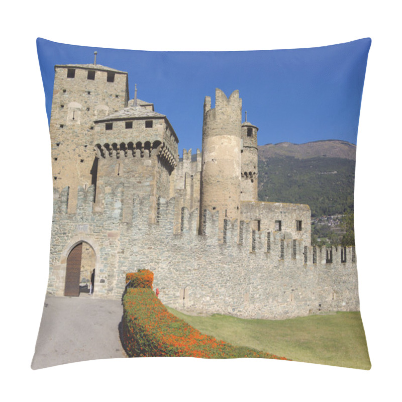 Personality  Medieval Castle In Italy Pillow Covers