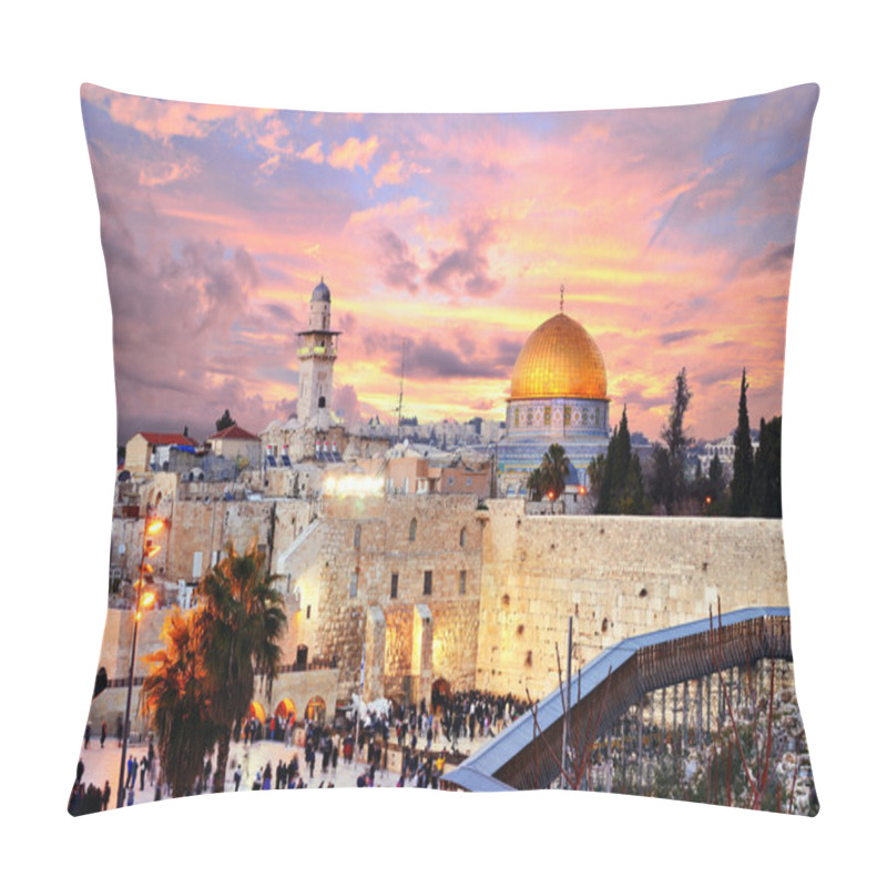 Personality  Jerusalem Old City At Temple Mount Pillow Covers