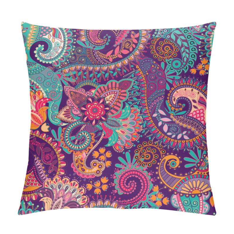 Personality  Paisley Seamless Pattern Pillow Covers