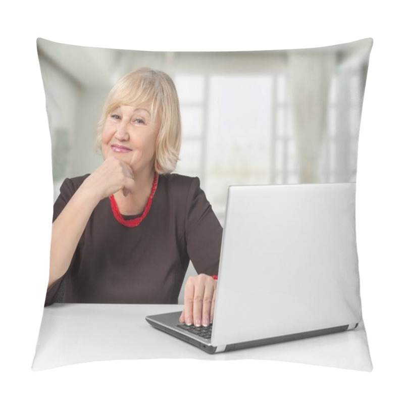 Personality  Smiling Stylish Mature Woman Sits At A Desk With Laptop Pillow Covers