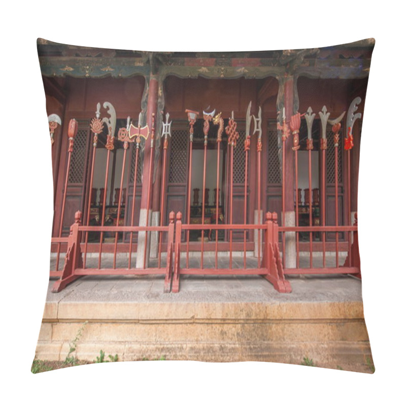 Personality  Yunnan Honghe Prefecture Jianshui Temple Great Hall Courtyard 18 Kinds Of Weapons Pillow Covers