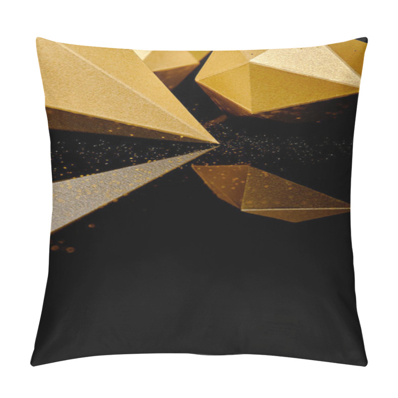 Personality  Close-up View Of Glittering Faceted Pieces Of Gold Reflected On Black Background Pillow Covers