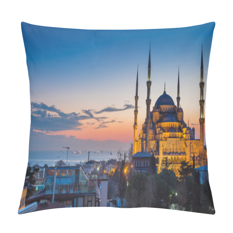 Personality  Picturesque View Of Mosque Pillow Covers