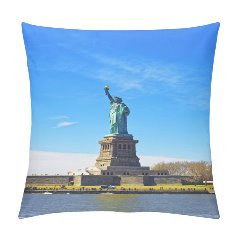 Personality  Statue On Liberty Island In Upper New York Bay Pillow Covers