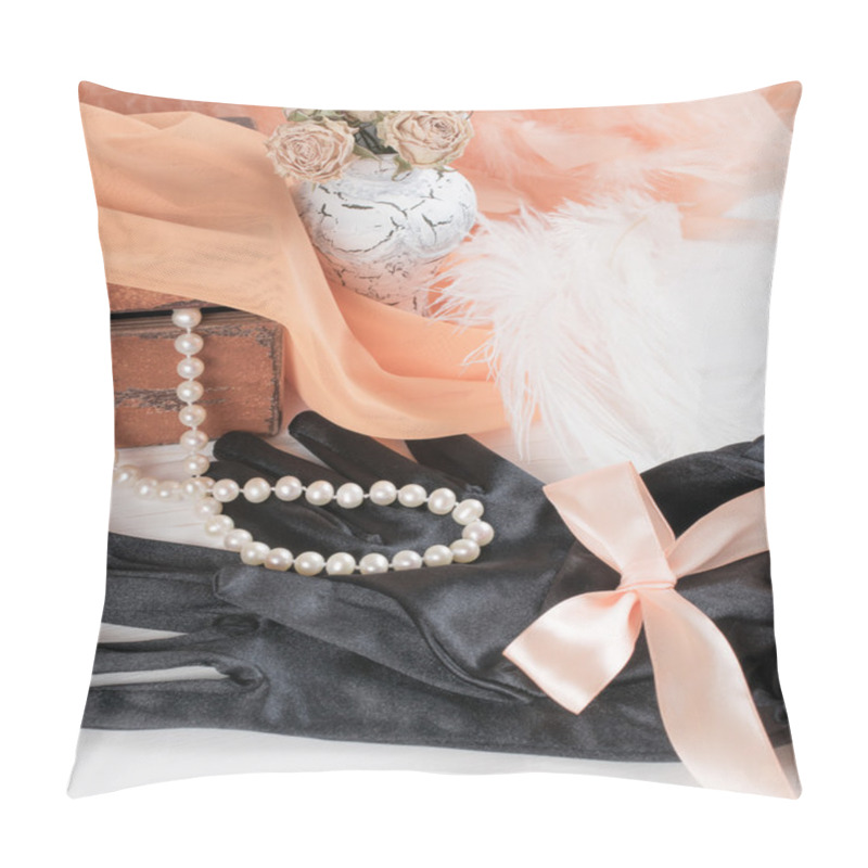 Personality  Women Retro Accessories Pillow Covers