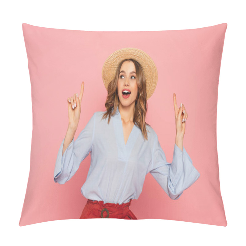 Personality  Excited Woman In Sun Hat Pointing Up With Fingers Isolated On Pink  Pillow Covers