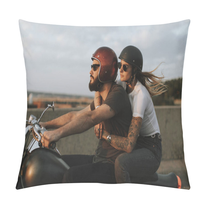 Personality  Biker Couple Riding Down The Road In The Sunset Pillow Covers