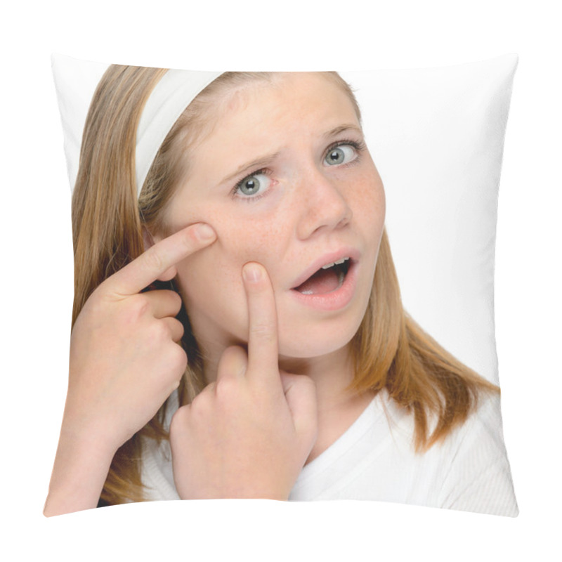 Personality  Teen Girl Looking Skin Spotted Pimple Squeezing Pillow Covers