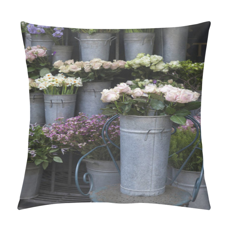 Personality  The Bouquets Of Cream Rose For Sale At Liberty's Store In London Pillow Covers