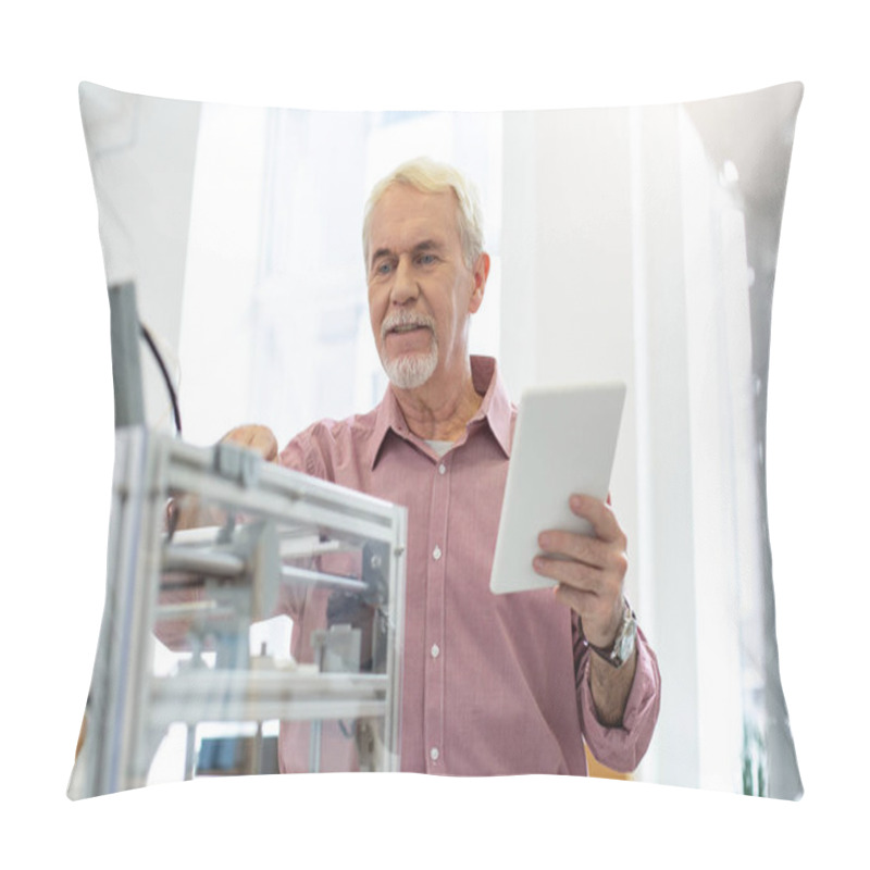 Personality  Senior Office Worker Changing Settings Of 3D Printer Pillow Covers