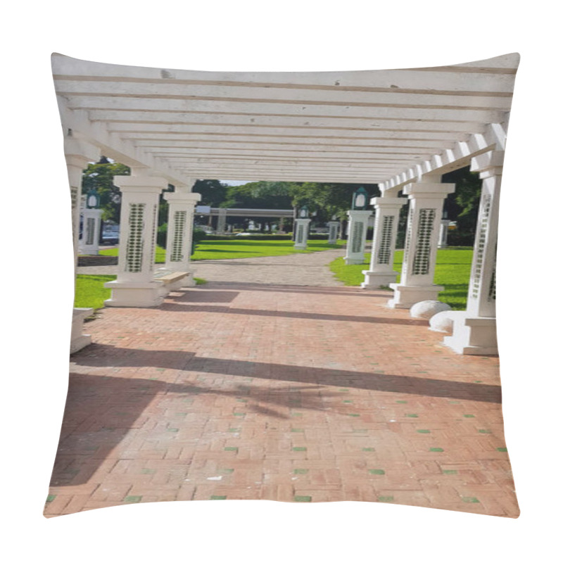 Personality  Decorative Columns With Tiles Are Captivating Blend Of Traditional Craftsmanship And Complex Design Of The Mosaics In Path In Public Garden Pillow Covers